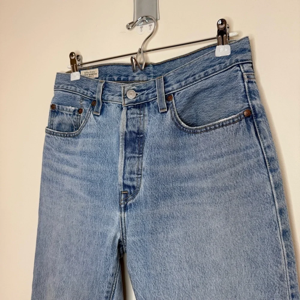 LEVI’s Premium 501 Distressed Light Wash Rigid Denim Jeans